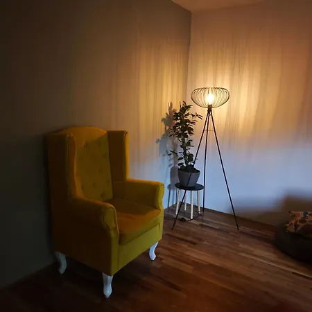 Stadler's Corner Apartment